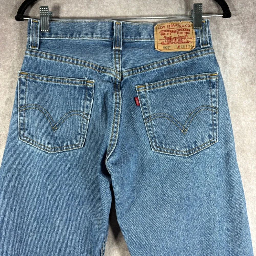 Levis Jeans Men 28x34 Blue 505 Regular Fit Straight Leg Denim Casual Everyday